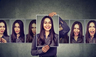 �L��<a href='http://dsjianglang.com/smz/' target='_blank' title='ʧ�߰Y'><span style='color: #0000ff'><strong>ʧ�߰Y</strong></span></a>�ί��t(y��)Ժ